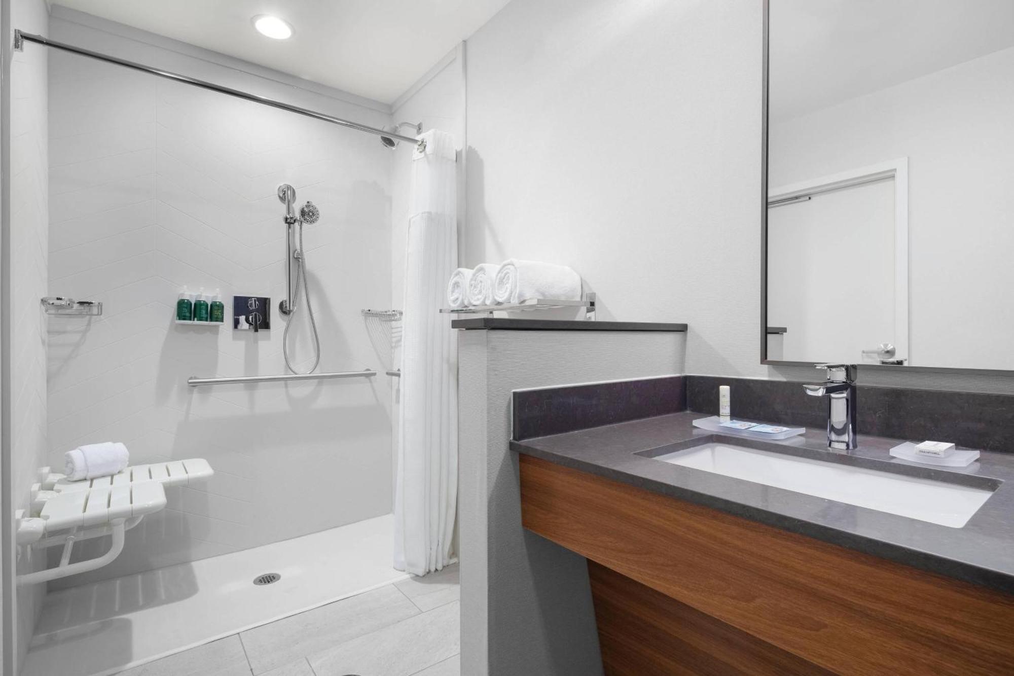 Fairfield Inn & Suites By Marriott Kenosha Плезънт Преъри Екстериор снимка