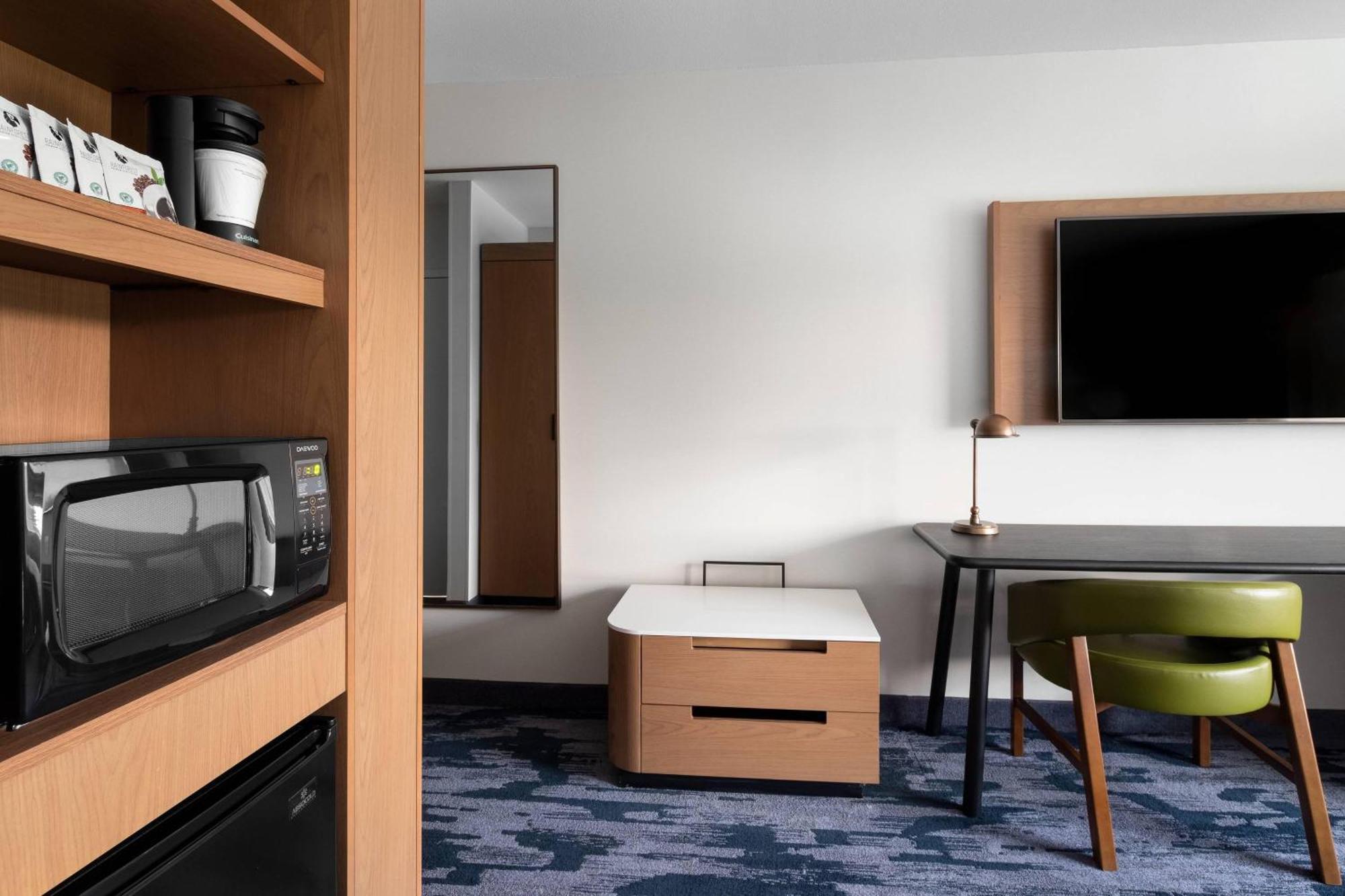Fairfield Inn & Suites By Marriott Kenosha Плезънт Преъри Екстериор снимка